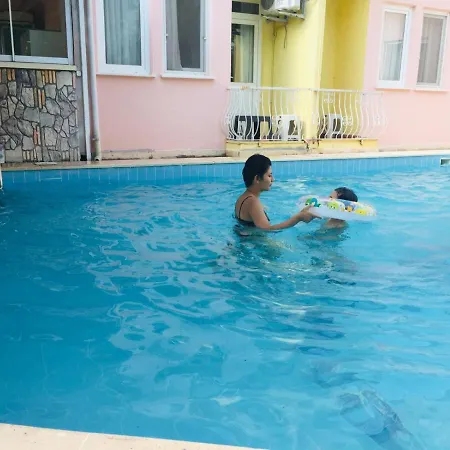 Sato Aparthotel 3*