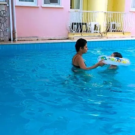 Ξενοδοχείο με διαμερίσματα Sato
