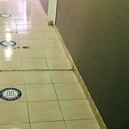 Ξενοδοχείο με διαμερίσματα Sato 3*