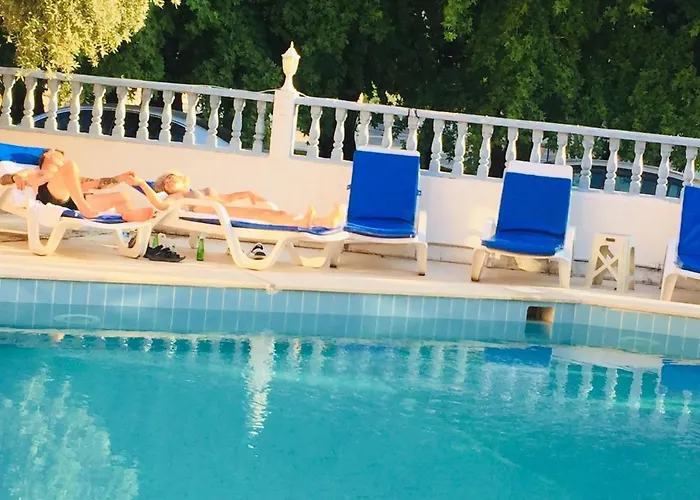 Sato 4* Φετιγιέ